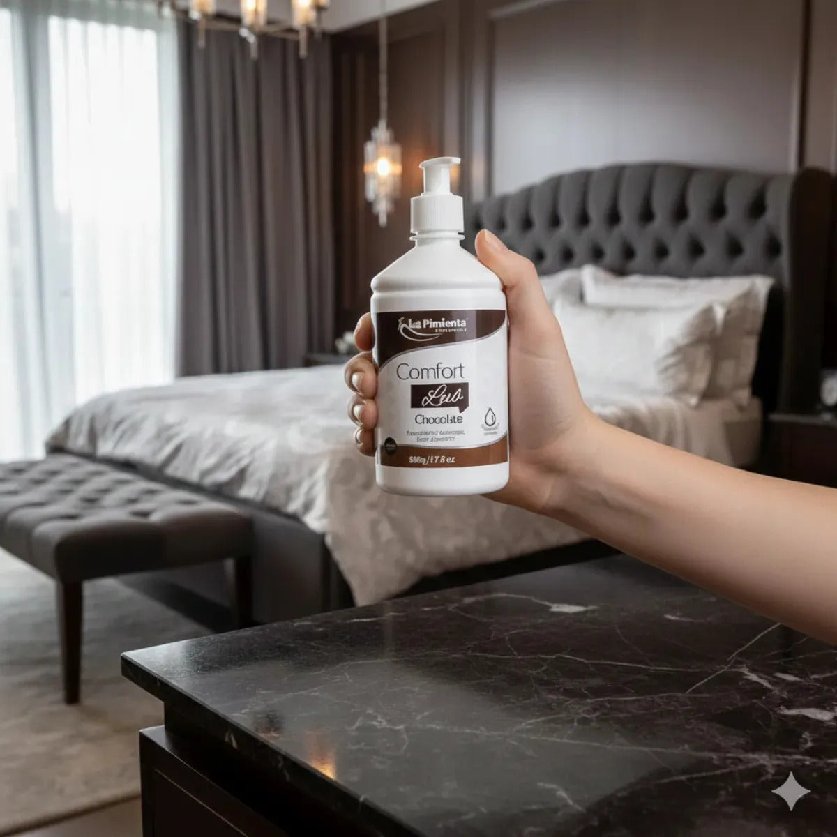Beijável Comfort Lub La Pimienta water-based lubricant in chocolate flavor, 500g, with a smooth, glossy texture.
